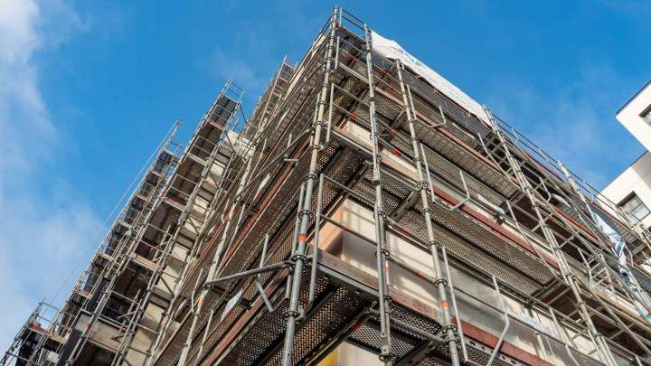 Installation de structures d'échafaudage complexes, Île-de-France