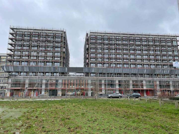 Échafaudage d'immeubles complexe, Île-de-France